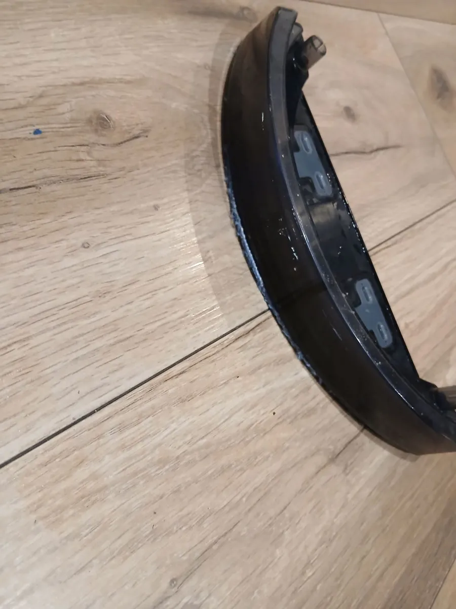 Silver crest robot vacuum and mop - Image 2