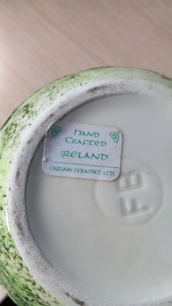 Carlinn Ceramics Small Vase - Image 3