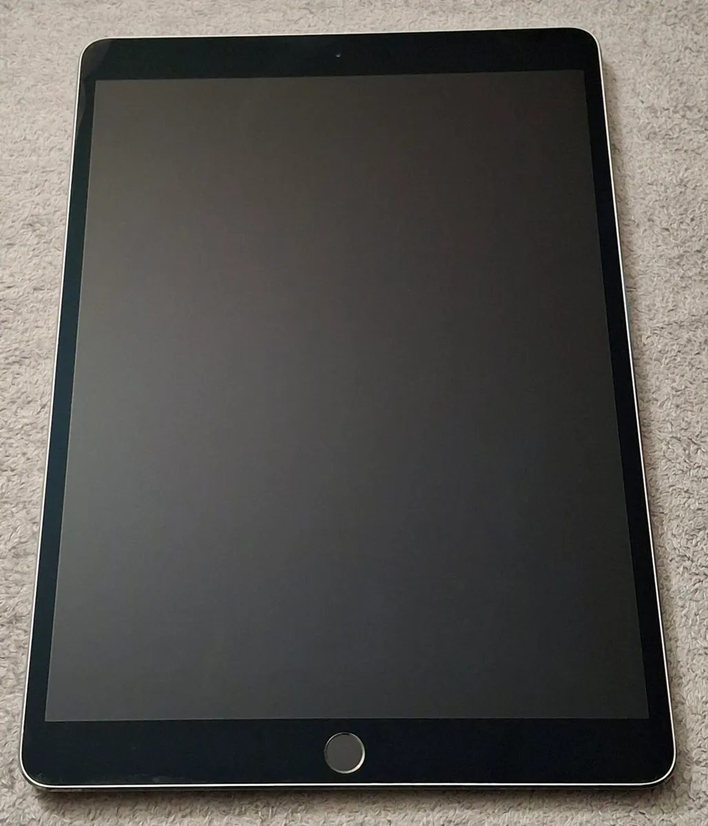 Apple iPad Pro 10.5" Space Grey 512GB WiFi - Image 4