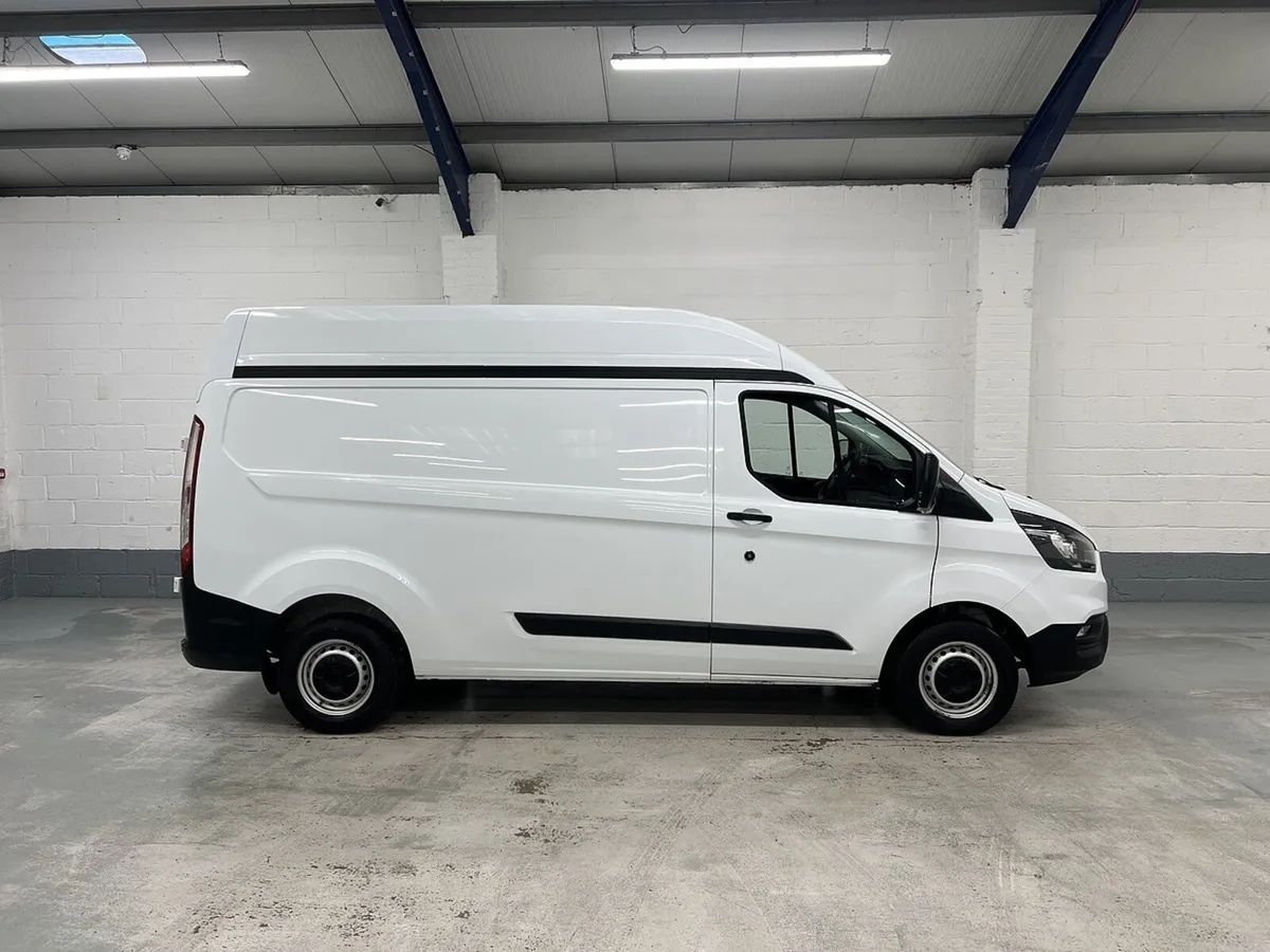 2023 Ford Transit Custom Panel Van - Image 1