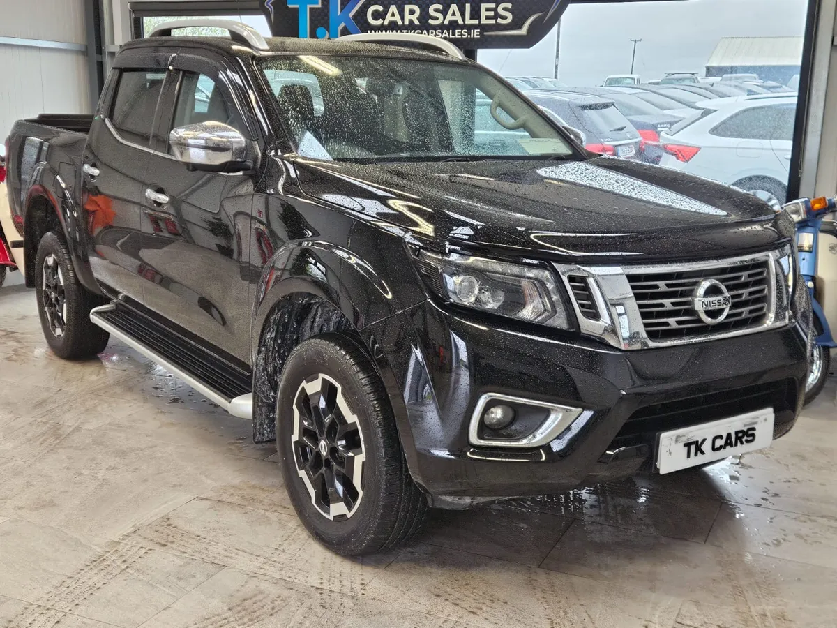 19 NISSAN NAVARA TEKNA EDITION CREW CAB COMMERCIAL - Image 1