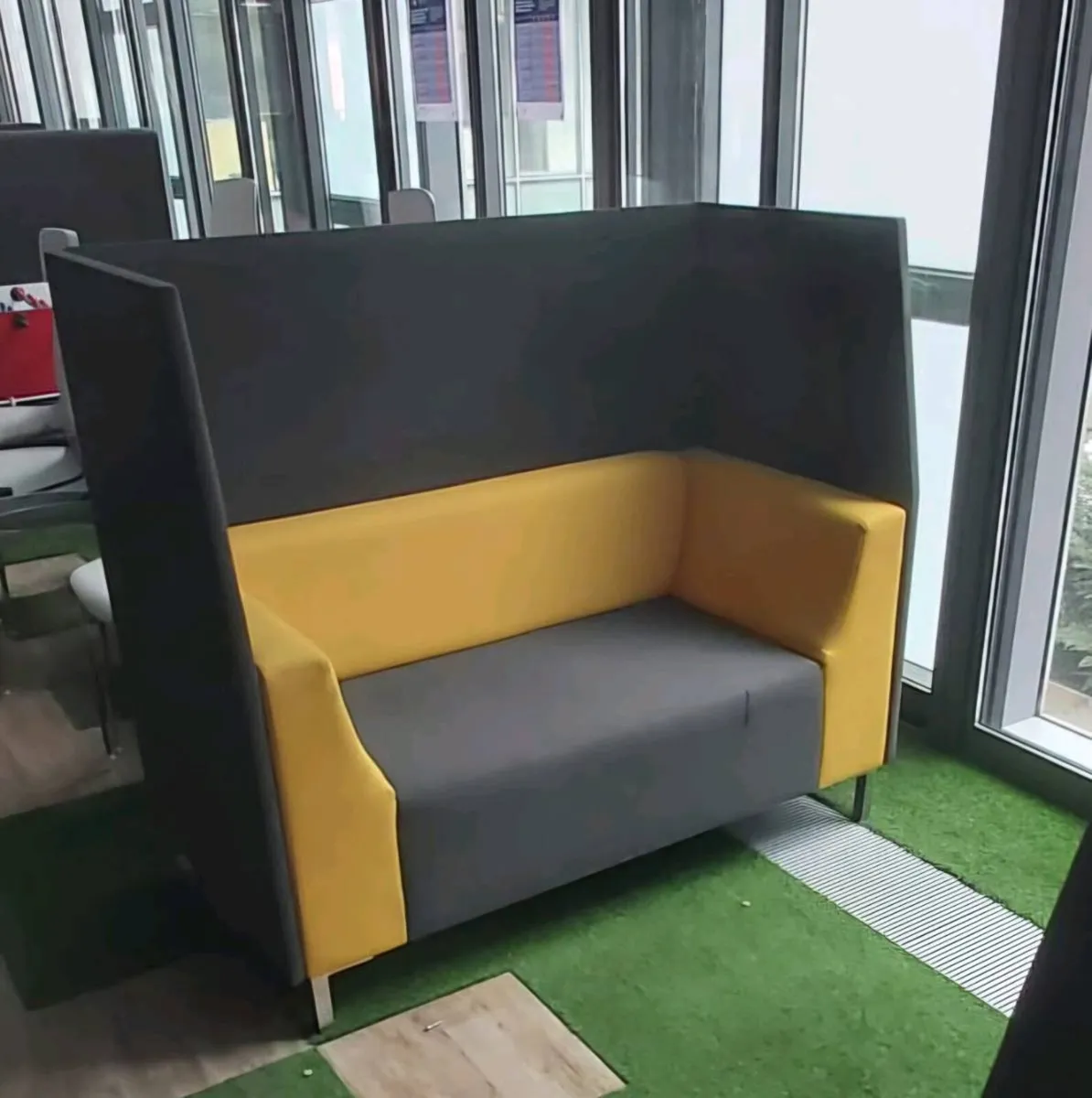 Acoustic office booth sofa - Image 1