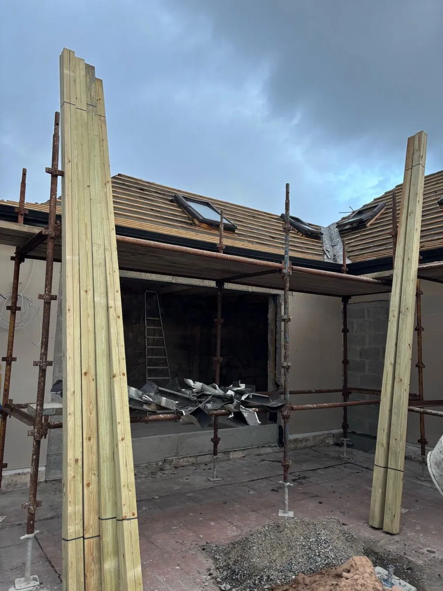 Roof lights - Image 1