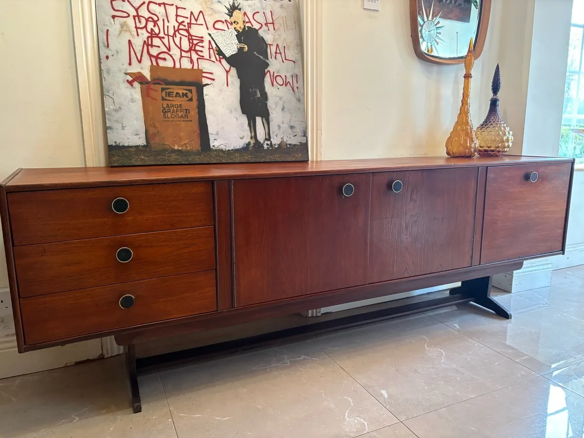 Retro vintage Mid-century Teak Credenza c1960s . - Image 2