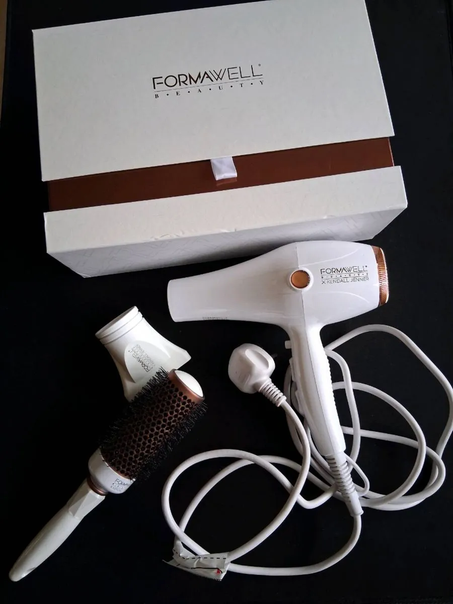 Formawell Hair Dryer - Image 1