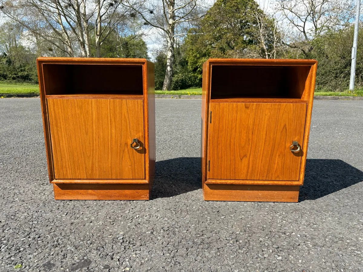 Vintage Meredew bedside cabinets X2 - Image 1