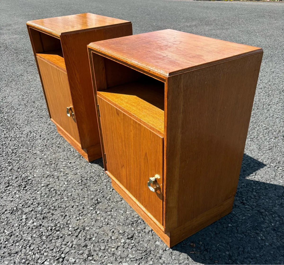 Vintage Meredew bedside cabinets X2 - Image 3