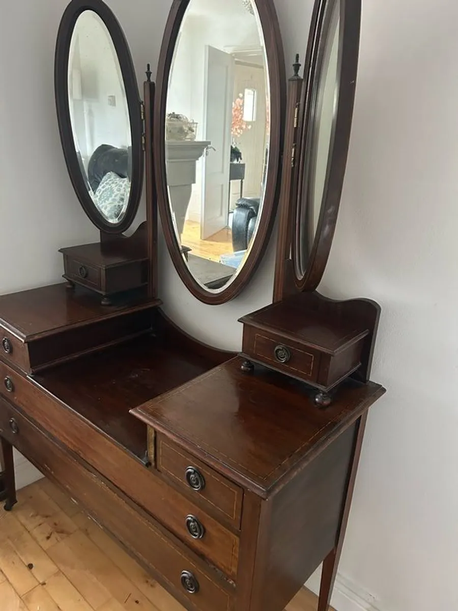 Antique dressing table - Image 2