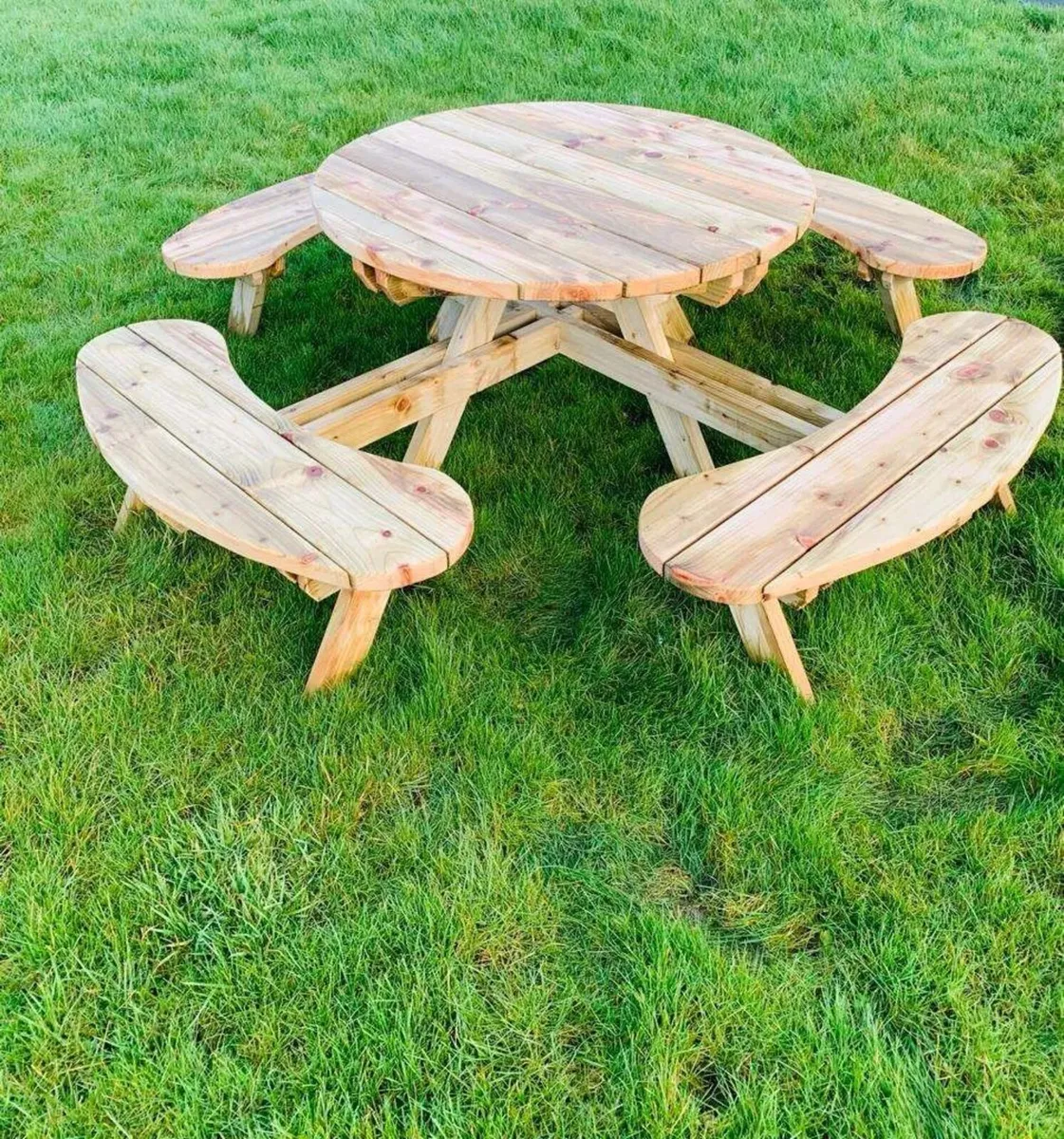 Picnic bench’s plant boxes - Image 2