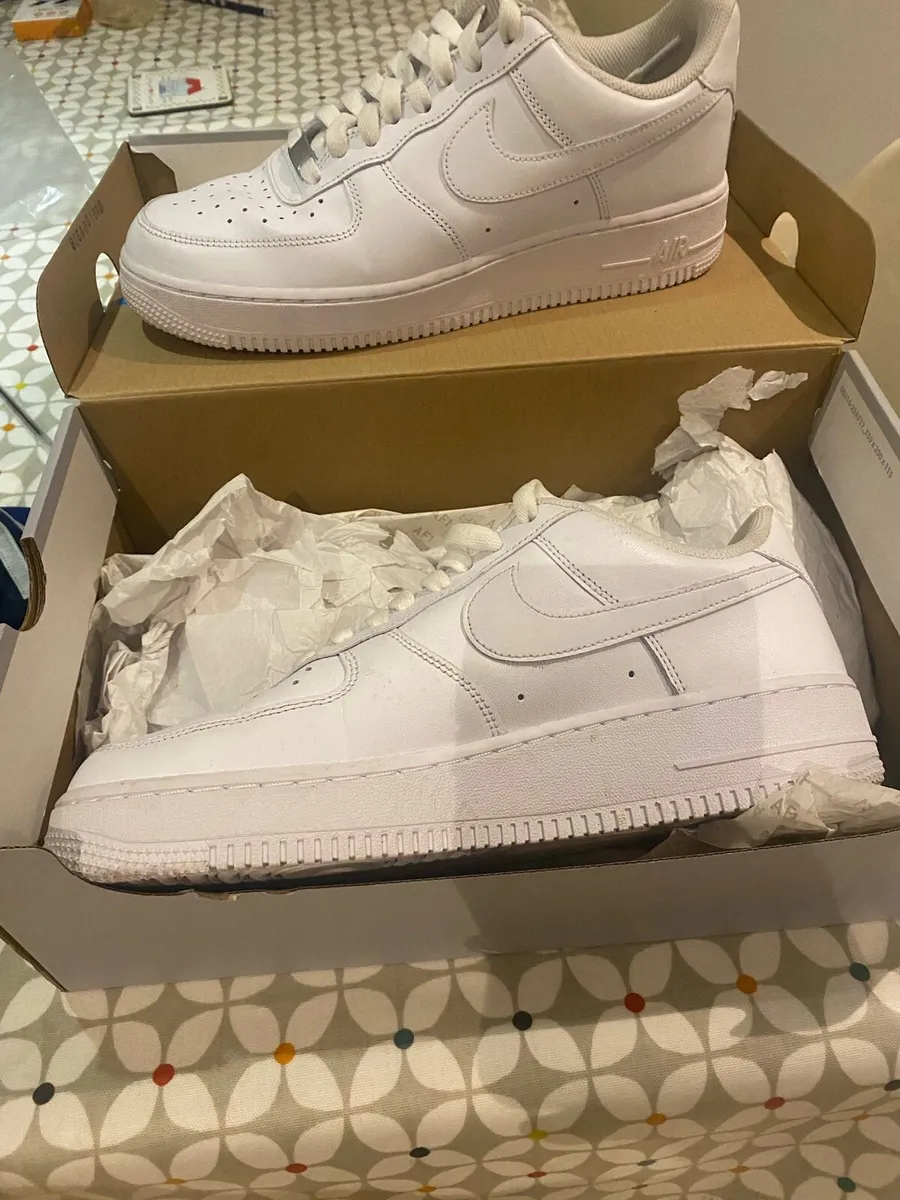 Nike trainers - Image 1