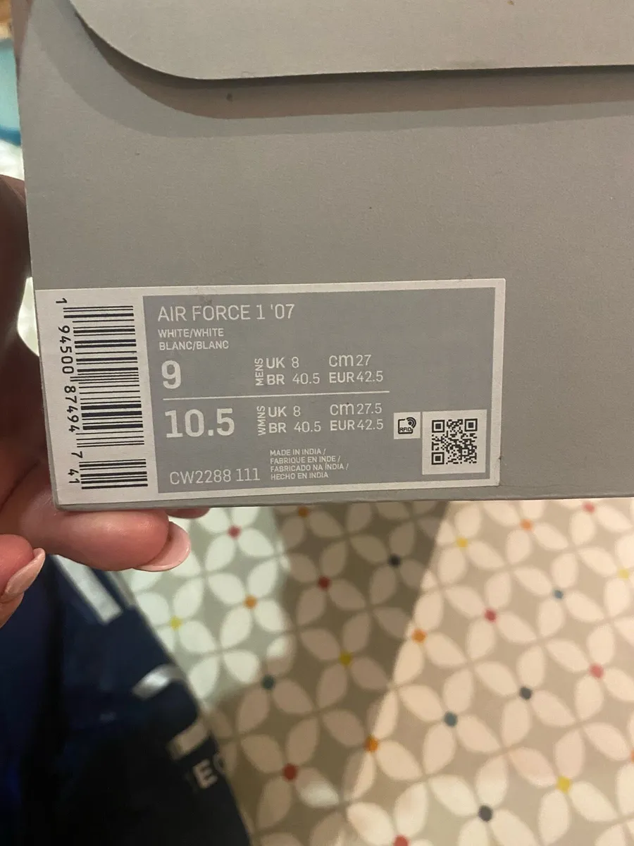 Nike trainers - Image 2