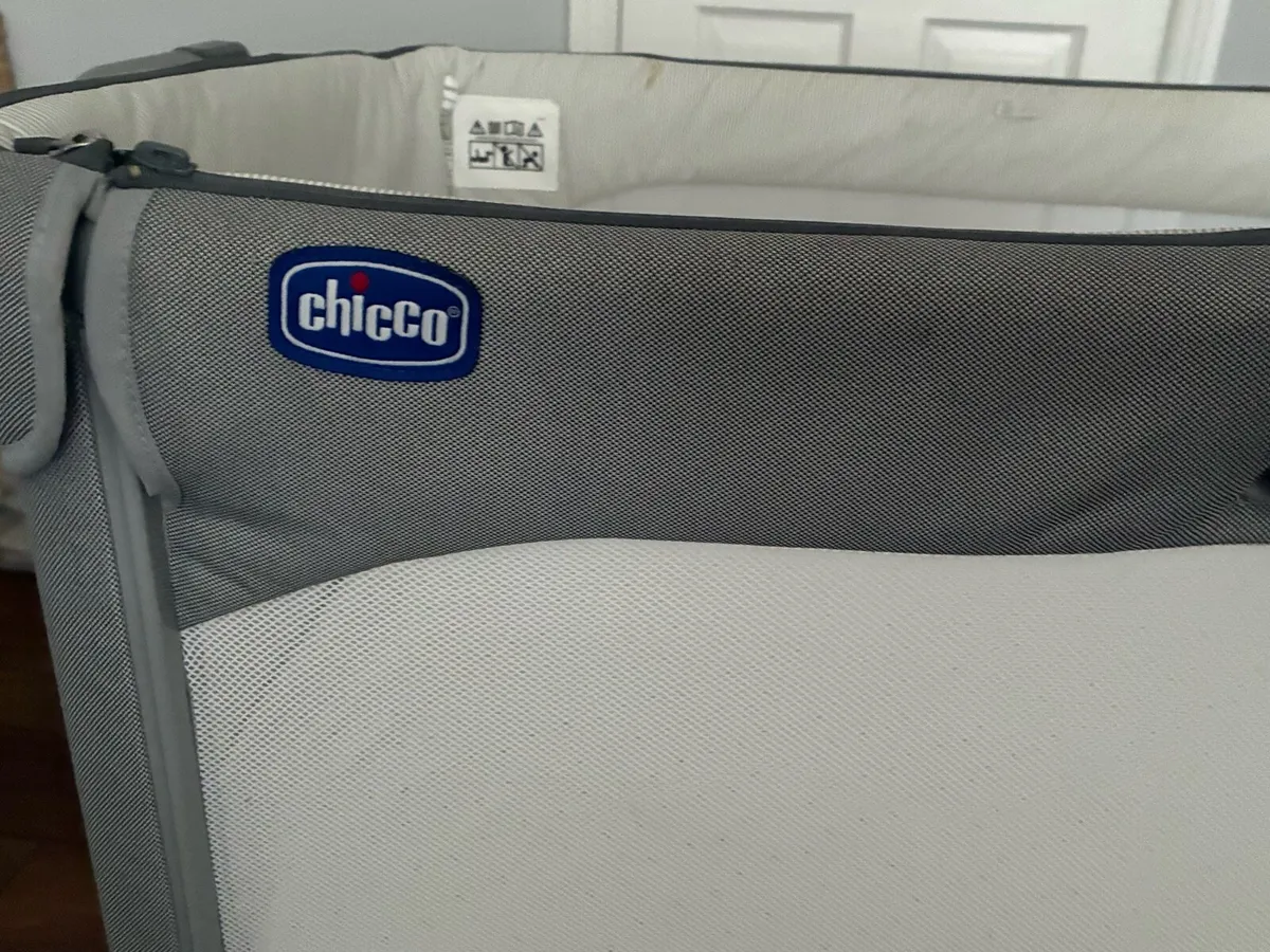 Next to me crib Chicco - Image 3