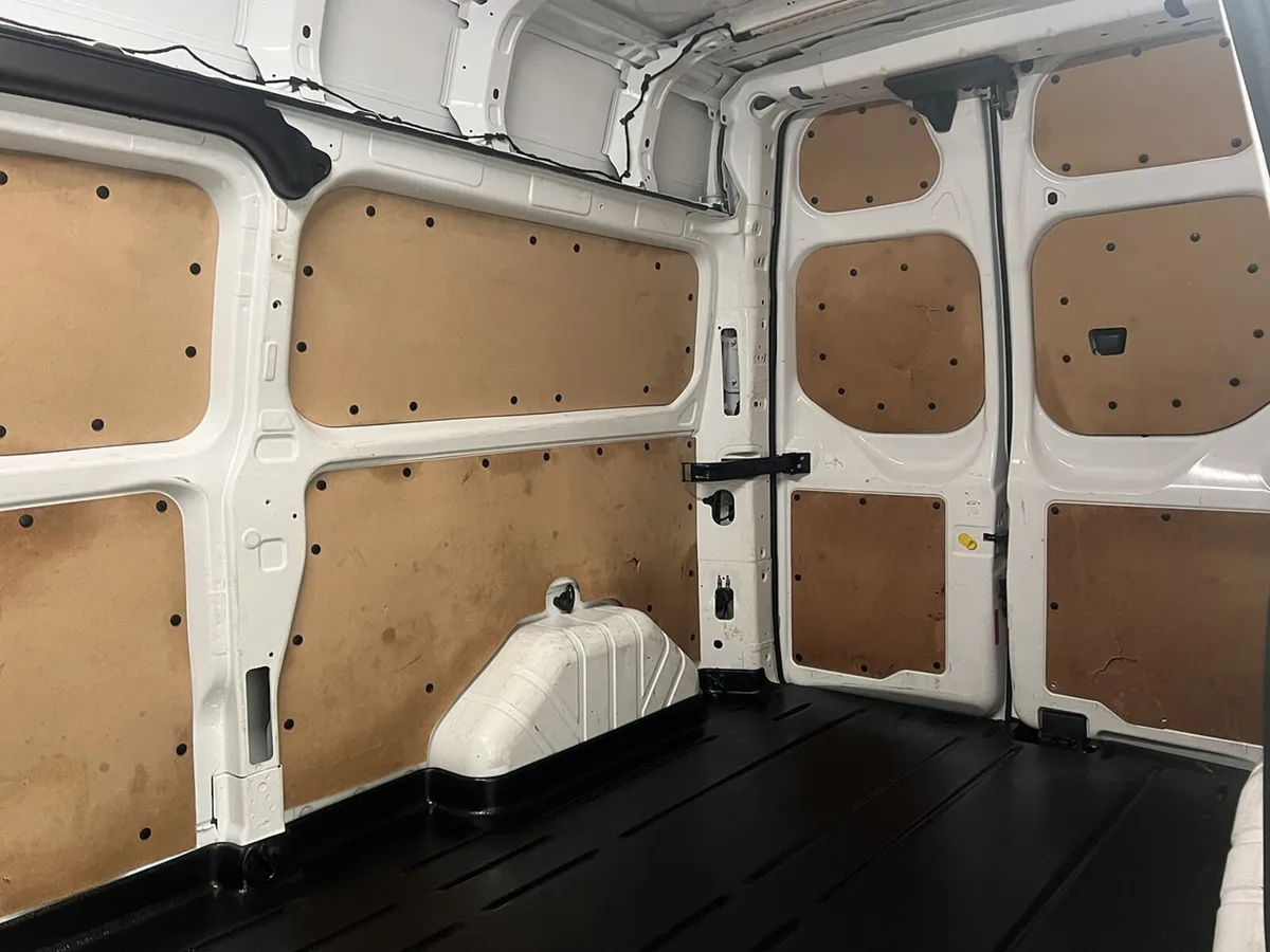 2022 Ford Transit Custom Panel Van - Image 3