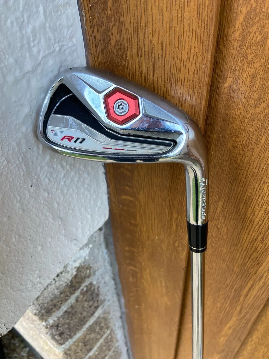 Taylormade. R11. Pitching. Wedge - Image 1