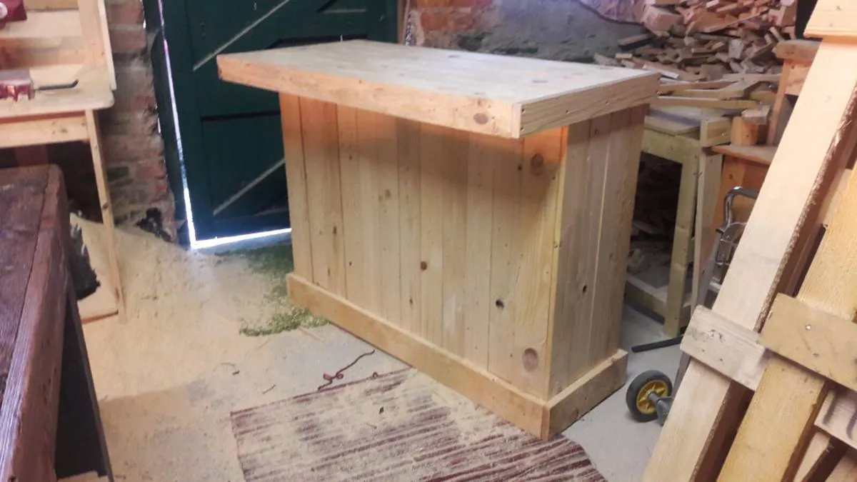 Handmade rustic kitchen islands - Image 2