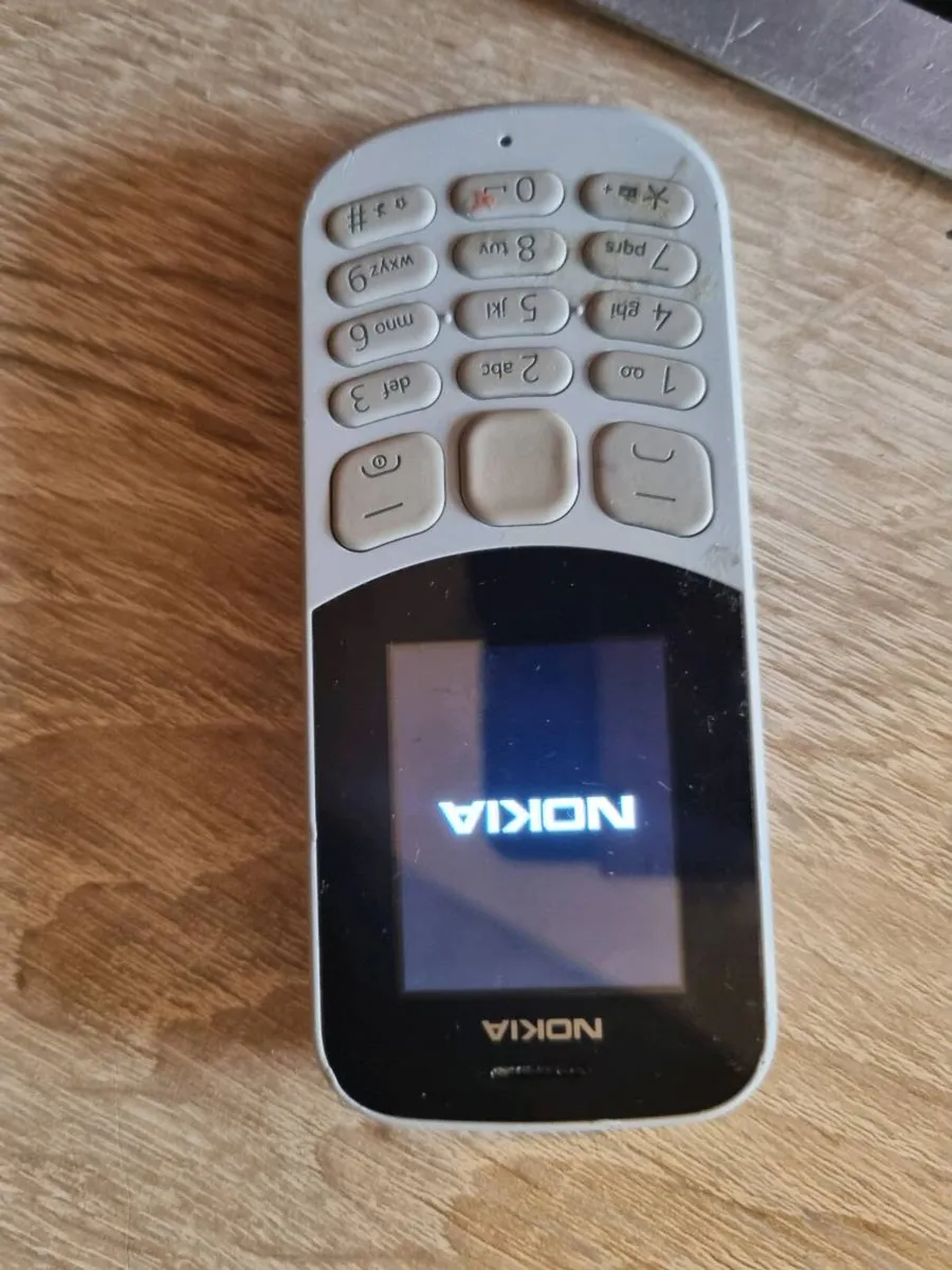 Nokia phone - Image 4
