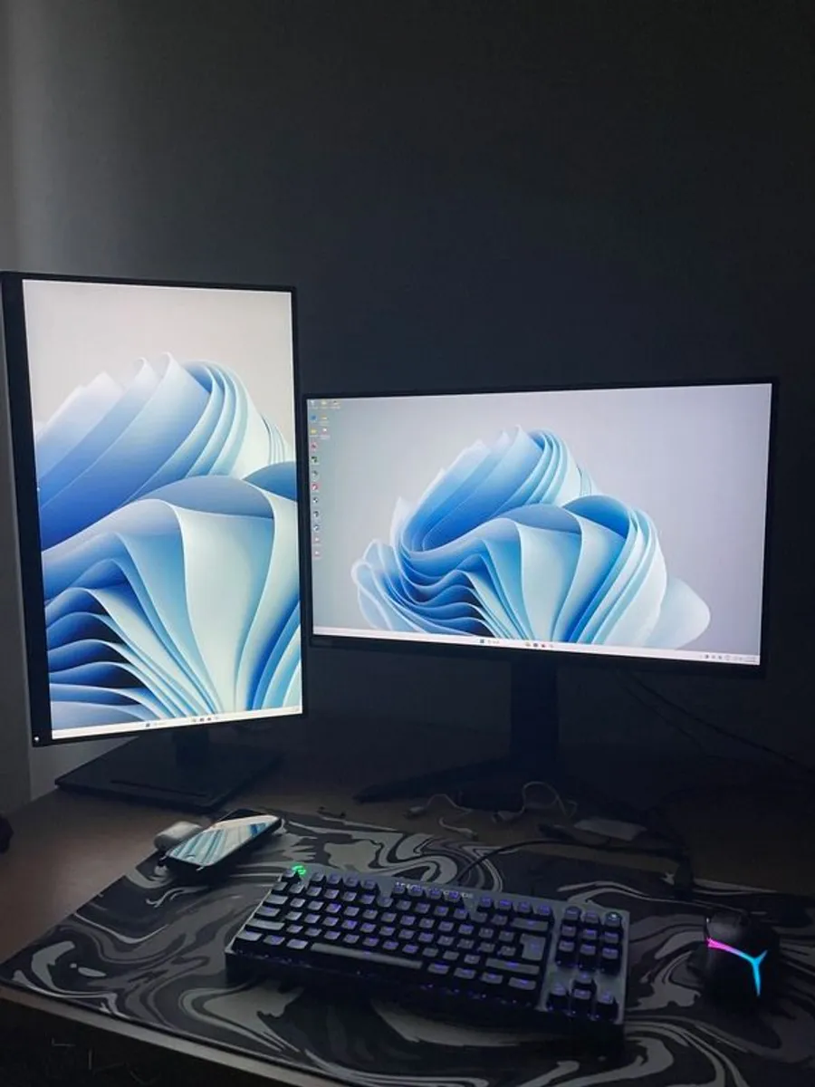 Gaming monitor LG 27inch 1ms 180Hz - Image 1