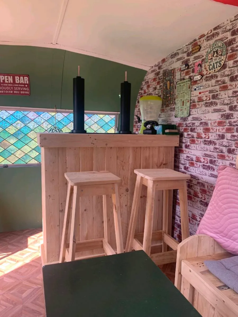 Handmade rustic homebar - Image 2