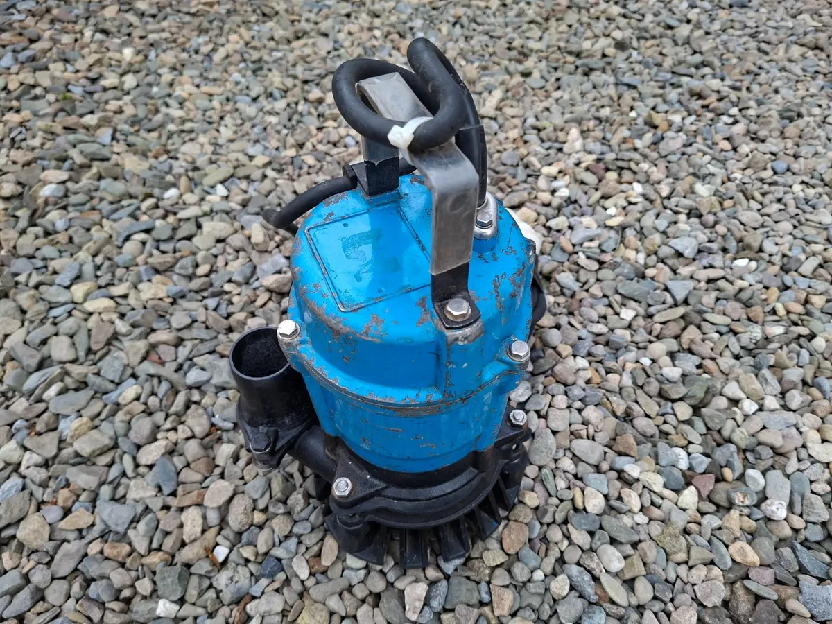 Tsurumi HS2.4S Submersible Pump 110v - Image 2
