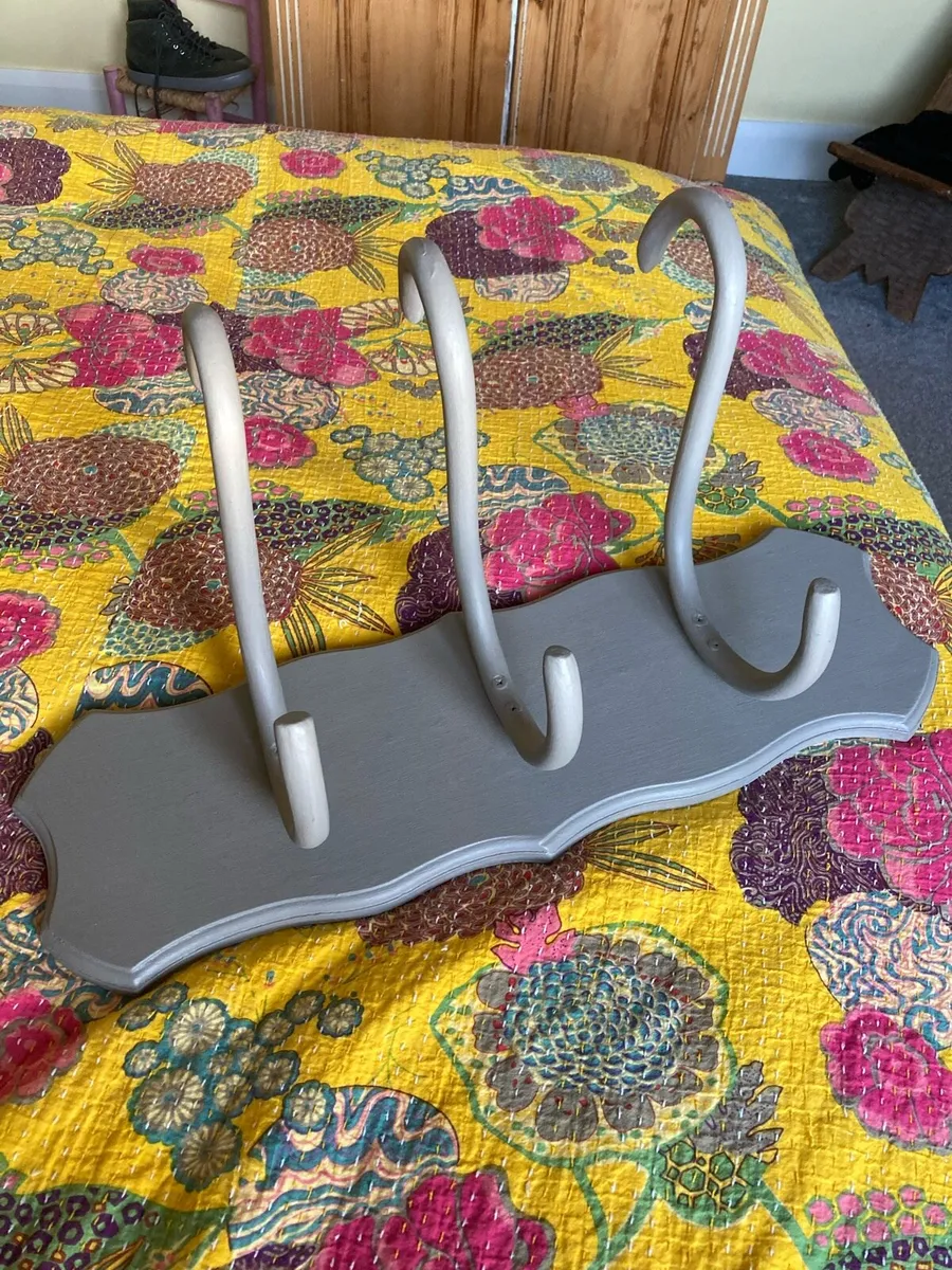 Bentwood Coat Hanger - Image 4