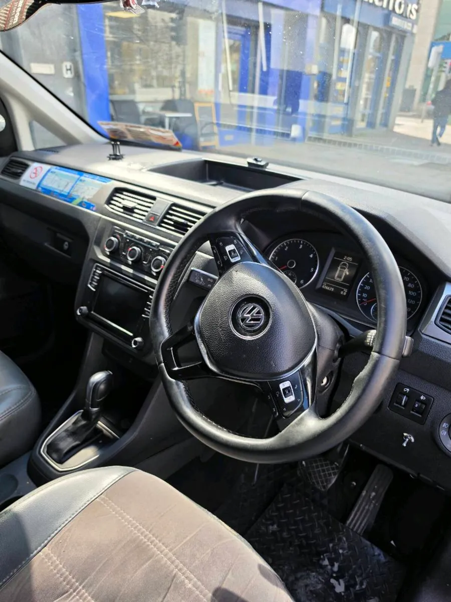 6 seater auto taxi for rent vw caddy 181 - Image 3