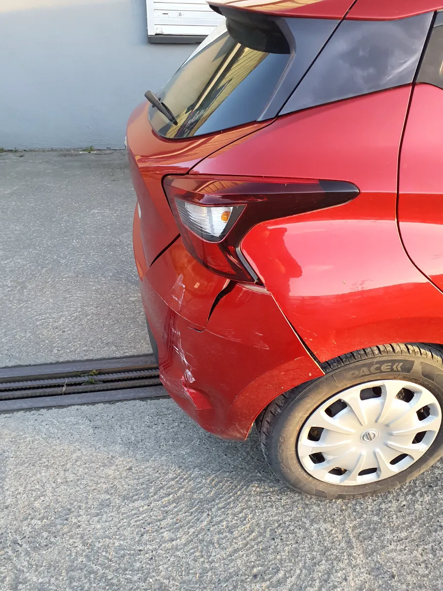 Nissan Micra 2019 light frontal damage - Image 4