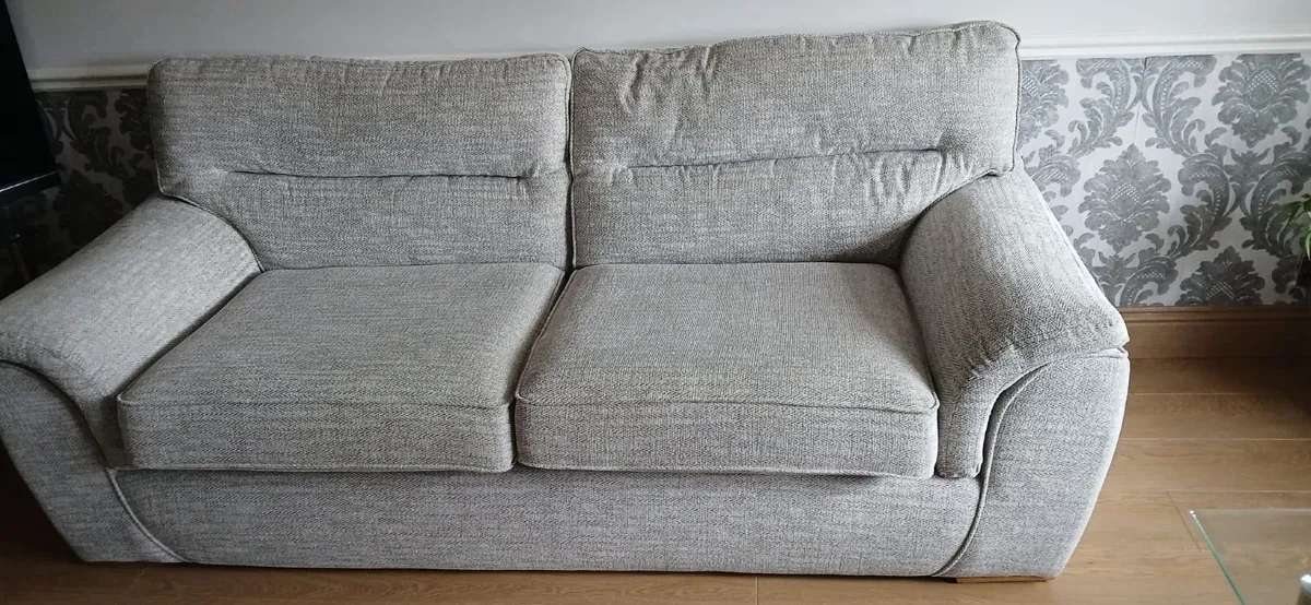 Armchair & 2-Seater Sofa – €450 – D 17 - Image 1