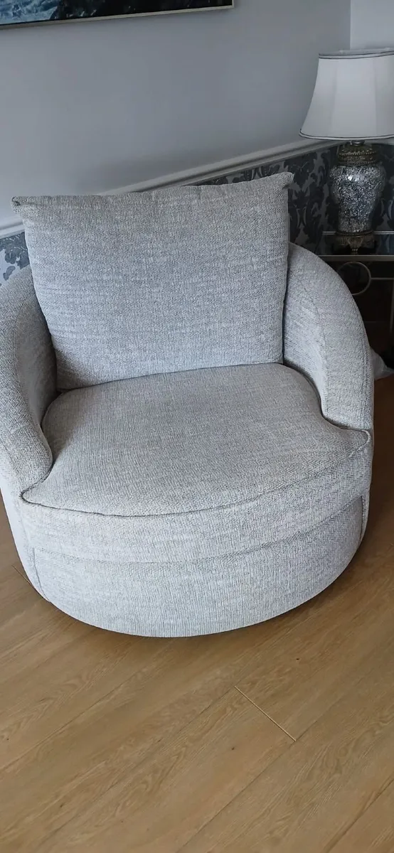 Armchair & 2-Seater Sofa – €450 – D 17 - Image 2
