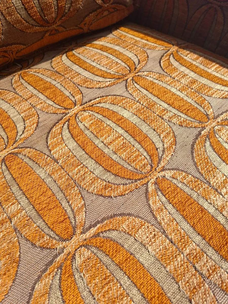 Retro 2 seater Sofa bed - Image 2