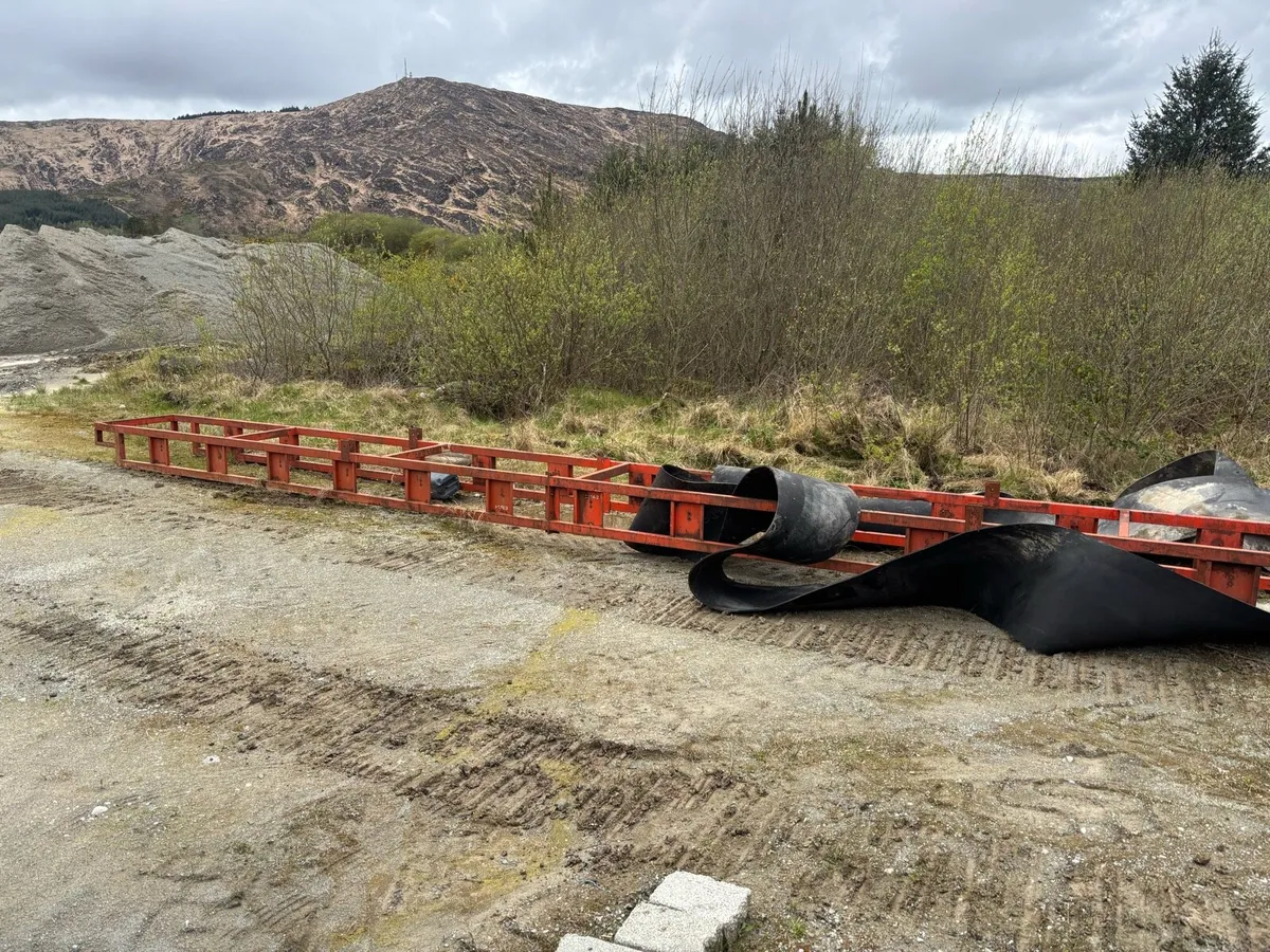50 foot conveyor /Diesel tank - Image 3