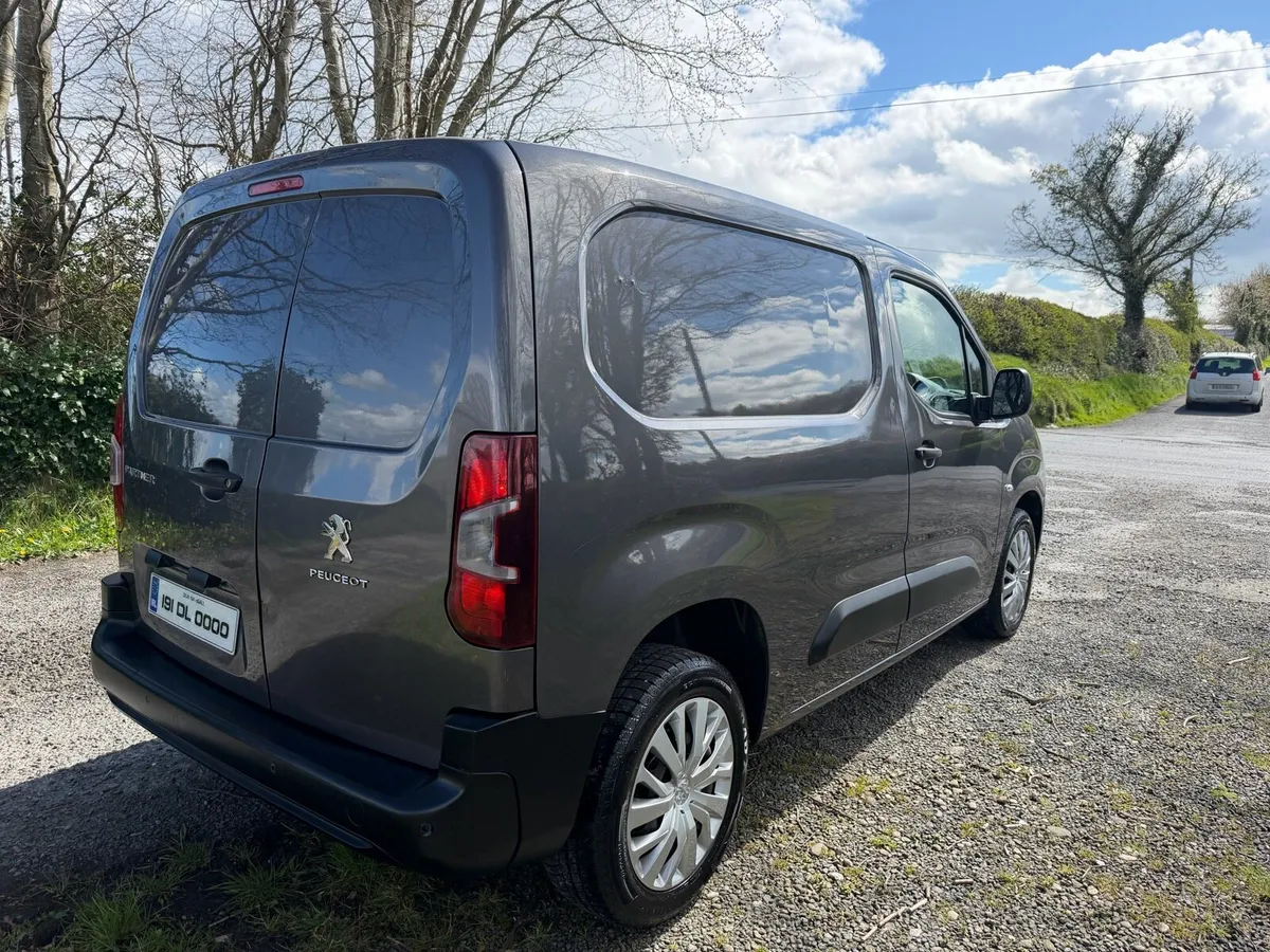 2019 Peugeot partner - Image 4