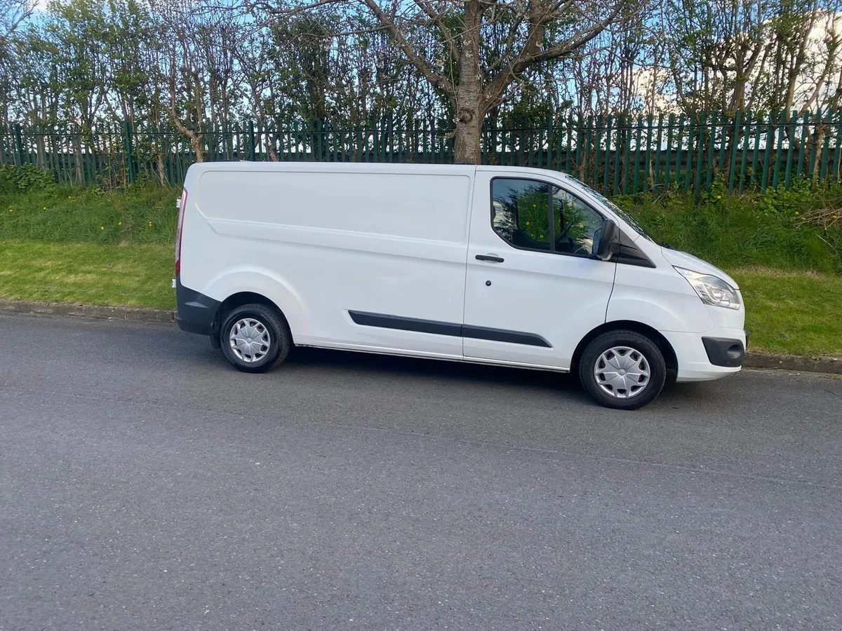 Ford Transit Custom - Image 1