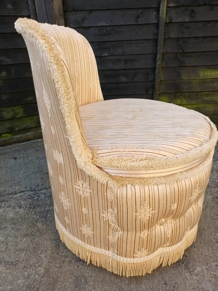 1970s Sherborne Tub Chair - Image 3