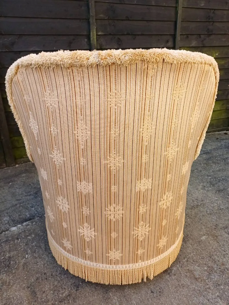 1970s Sherborne Tub Chair - Image 4