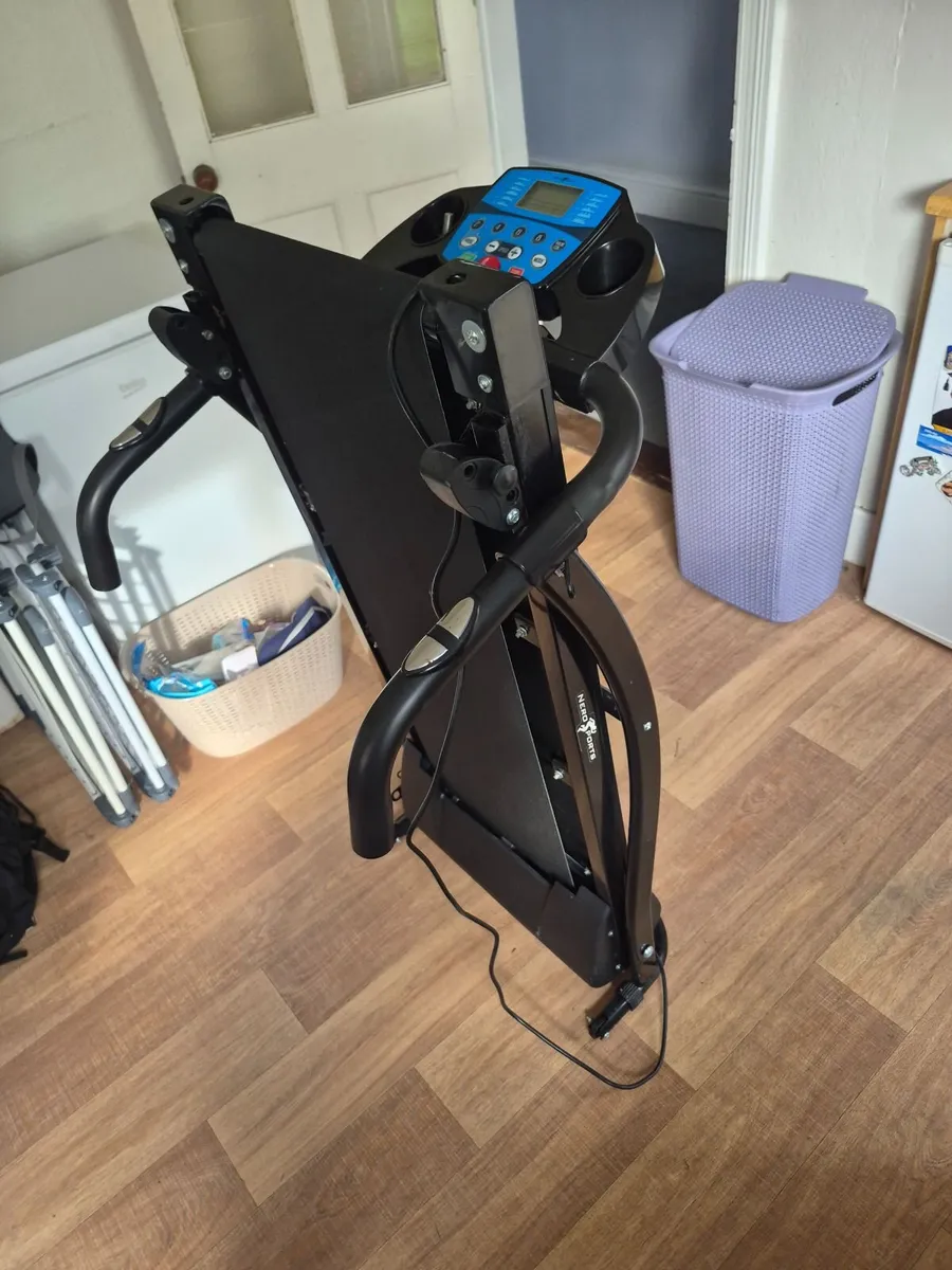 Treadmill - Image 1