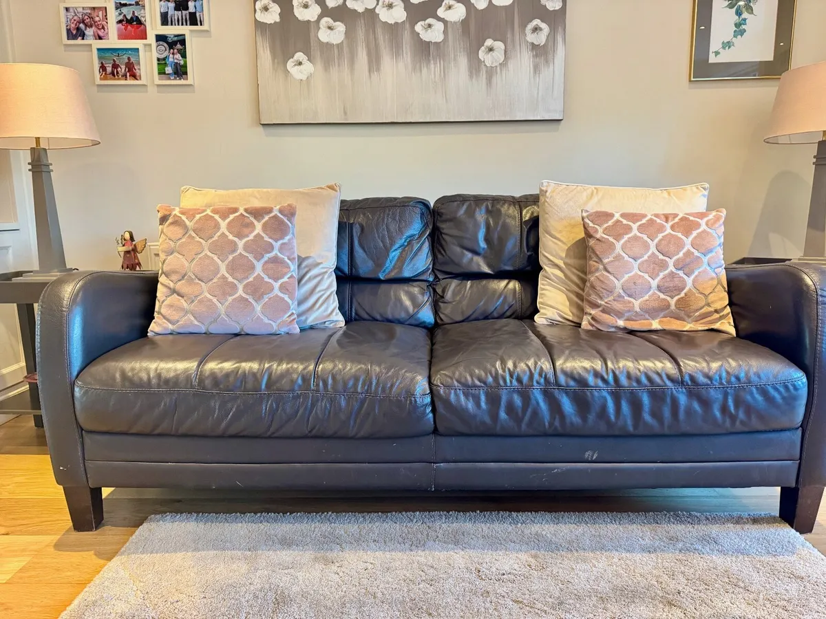 LEATHER SOFA - Image 1