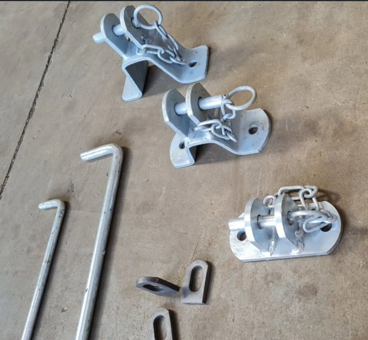 Hangers for gates, drop pins, Lugs - Image 2