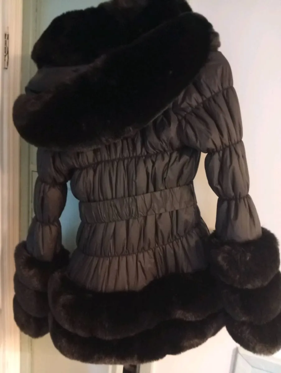 Ladies black jacket size 10 - Image 2