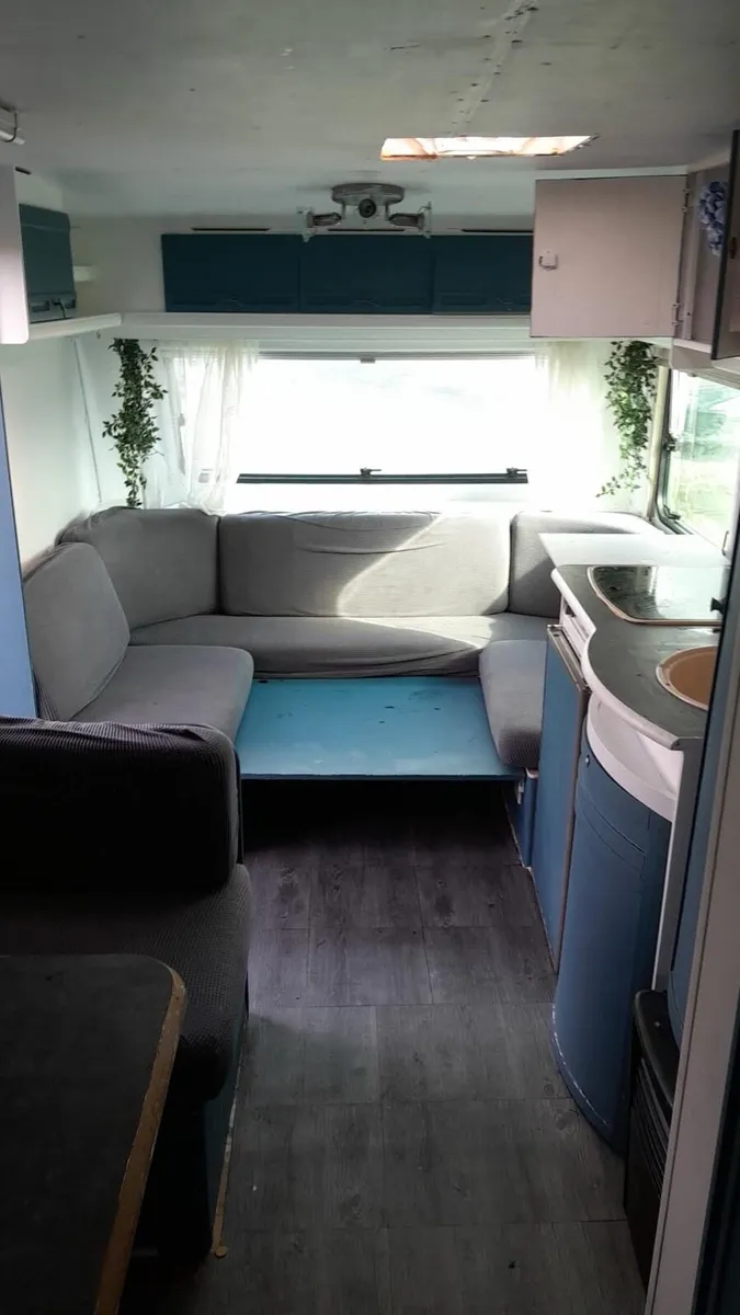 Adria 5berth - Image 4