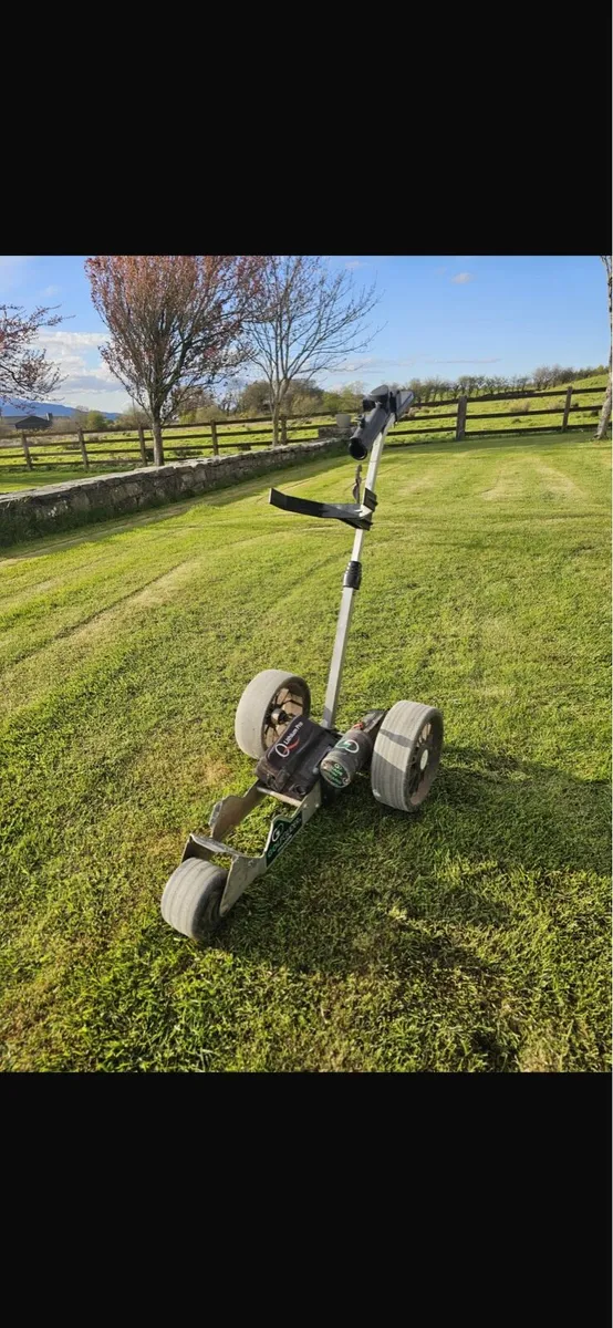 Golf Glider Golf Trolley - Image 1
