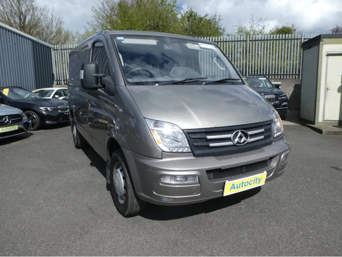 LDV V80 4dr - Image 1