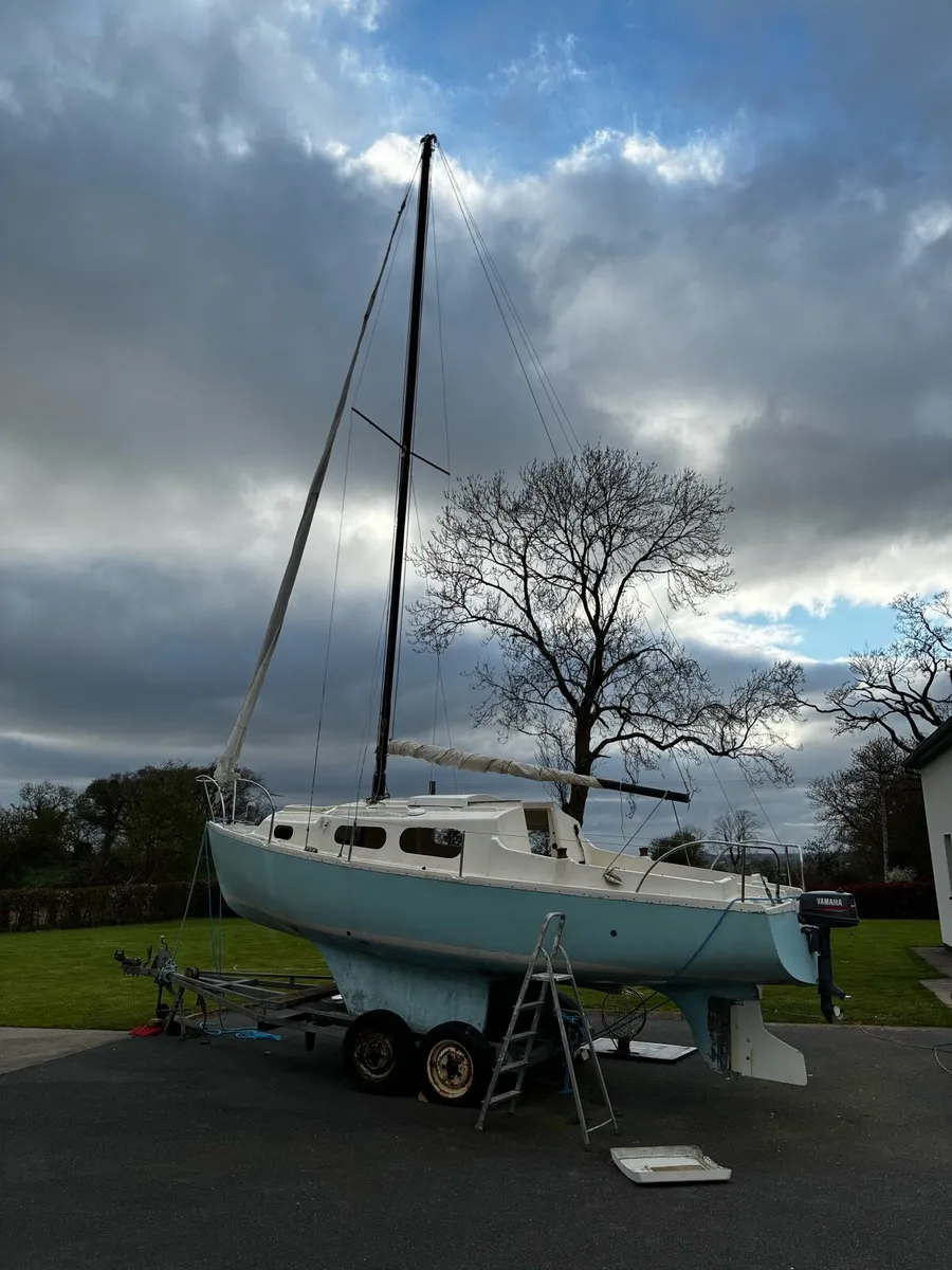 23ft islander sail boat - Image 1
