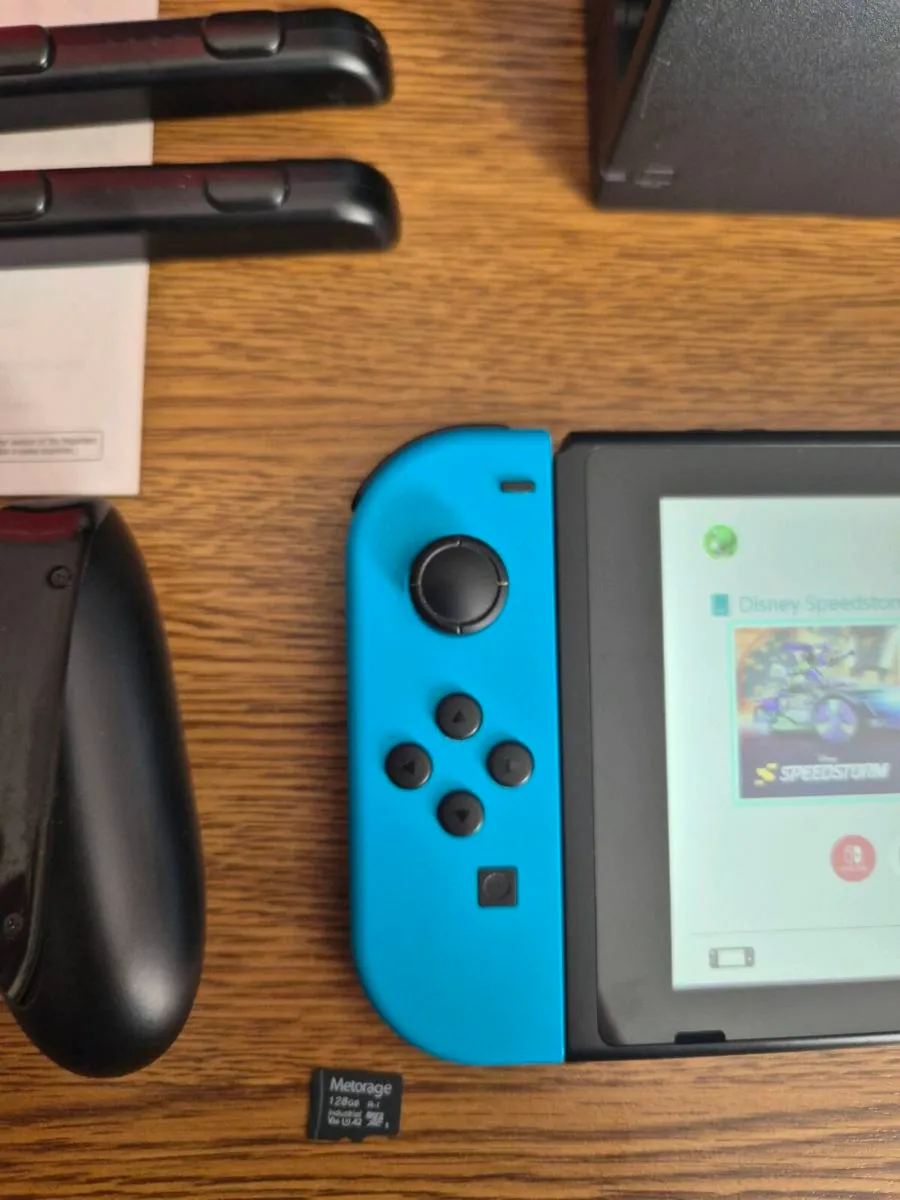 Nintendo Switch Complete Set - Image 3