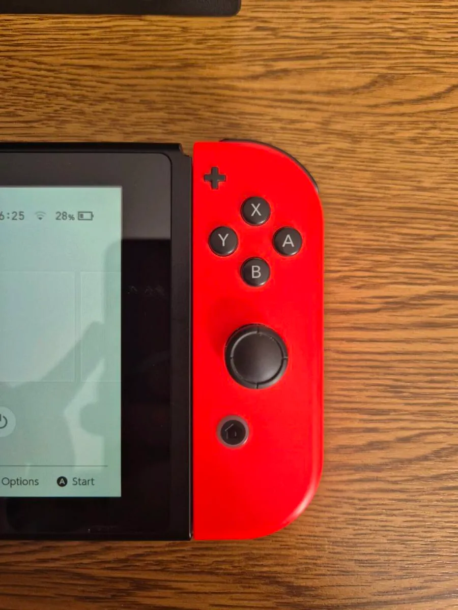 Nintendo Switch Complete Set - Image 4