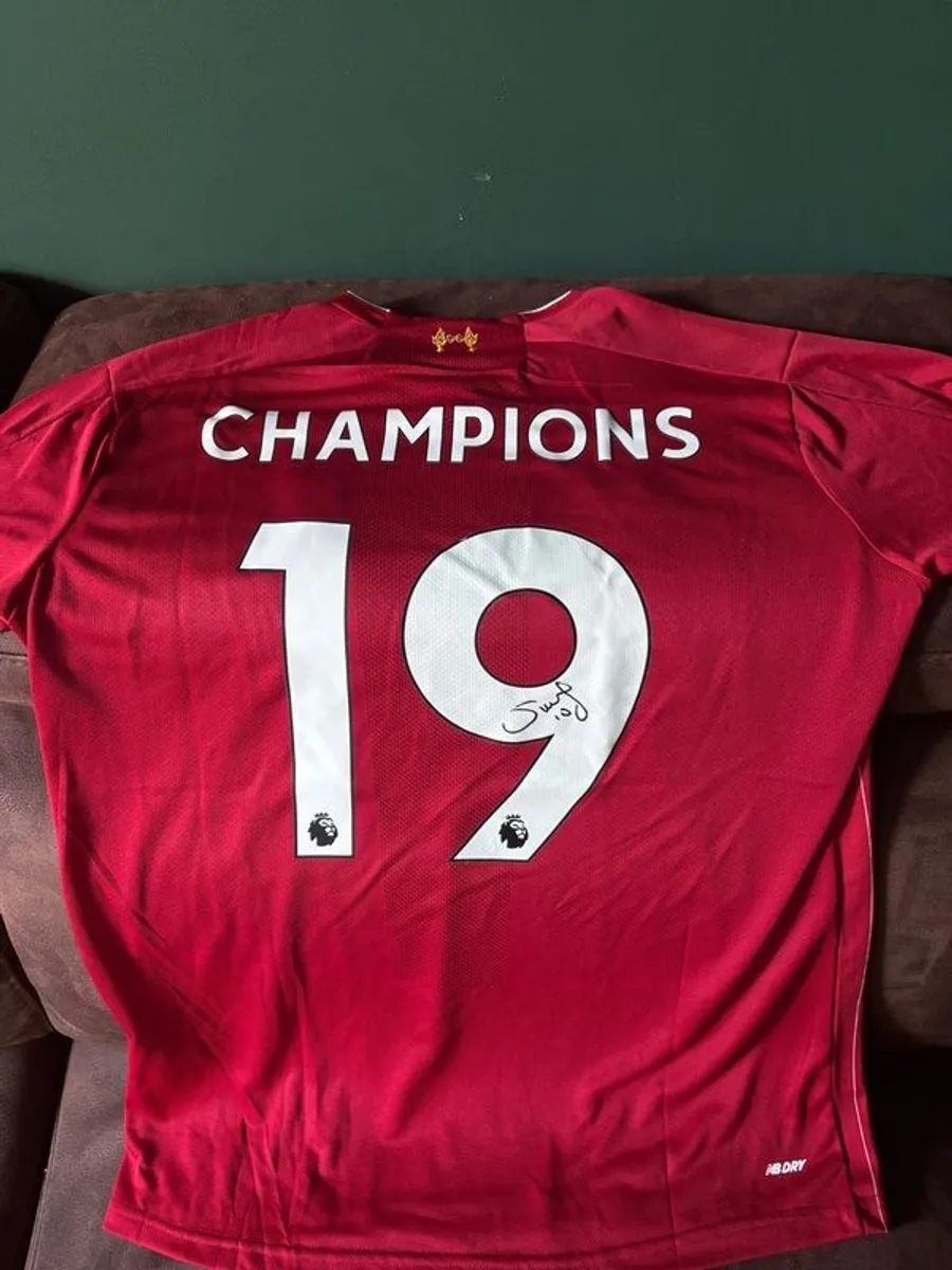 Sadio Mane signed 19/20 Liverpool jersey - Image 1