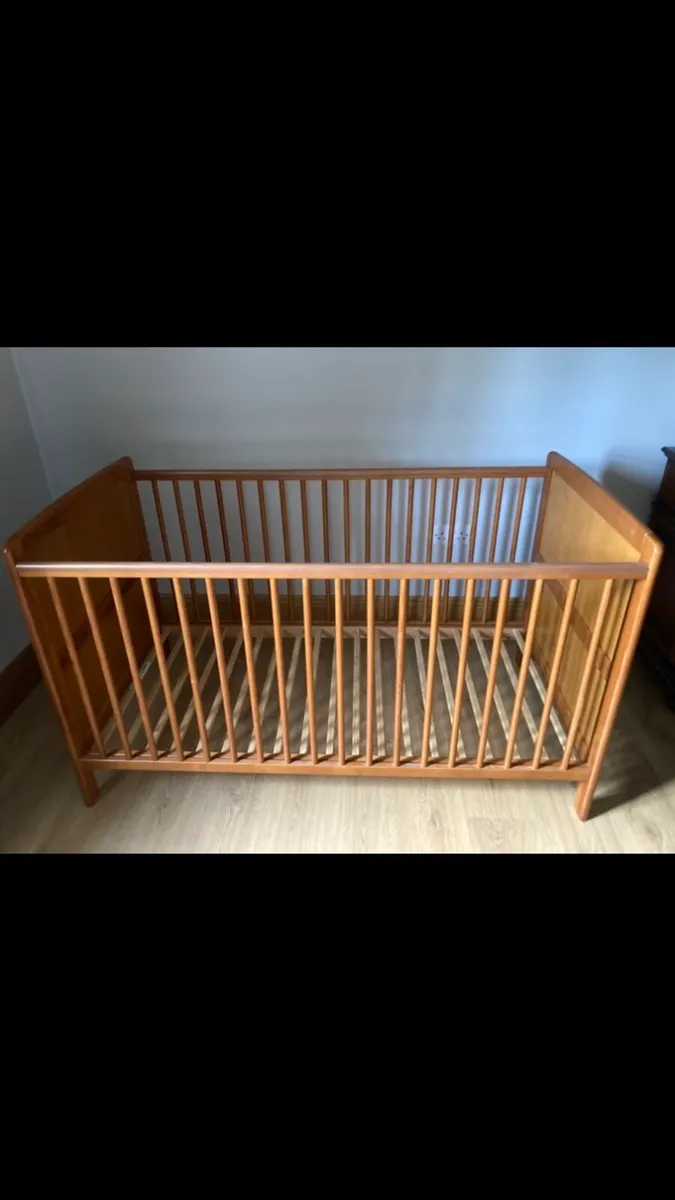 Baby Elegance cot bed - Image 1