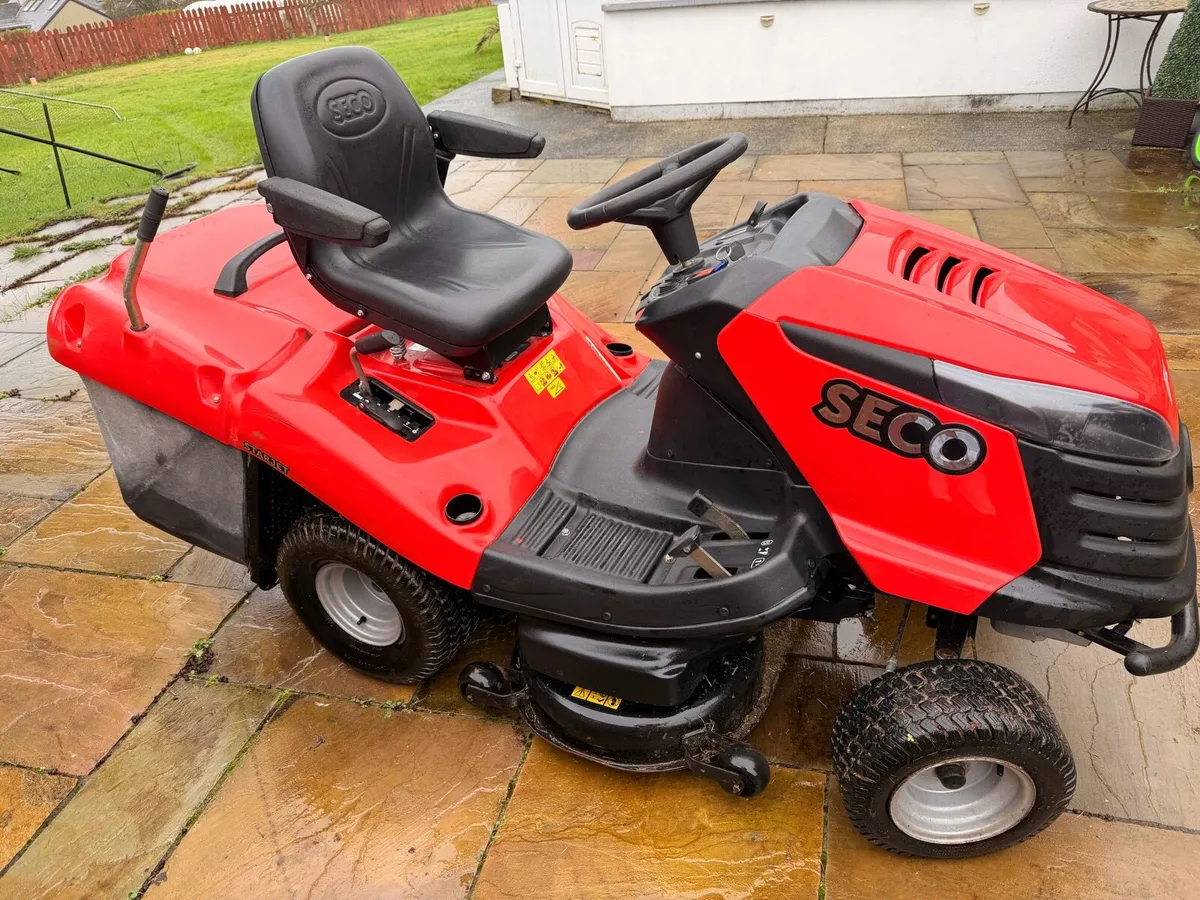 Ride on Lawnmower - Image 3