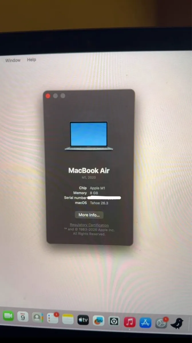 Macbook Air M1 (2020) 13 inch - Image 3