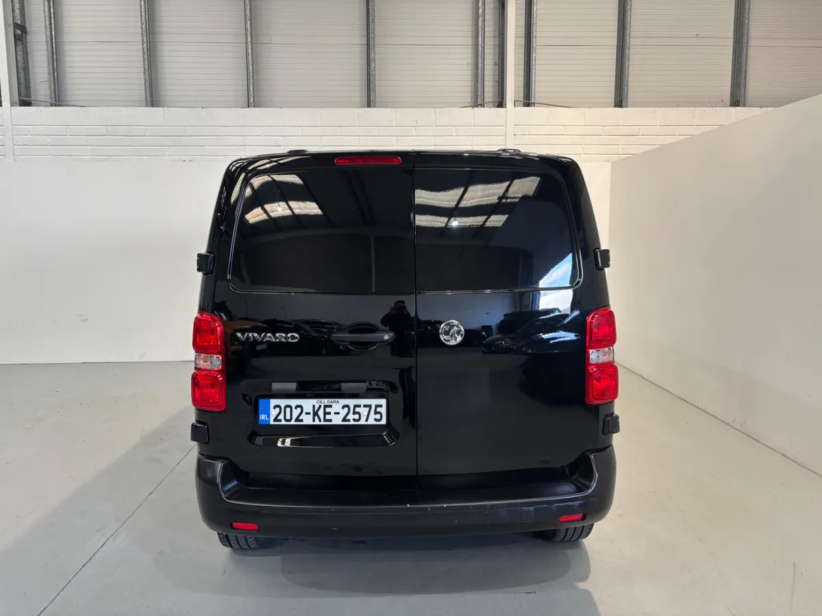 Vivaro 2900 L1 H1 Twin Door - Image 4