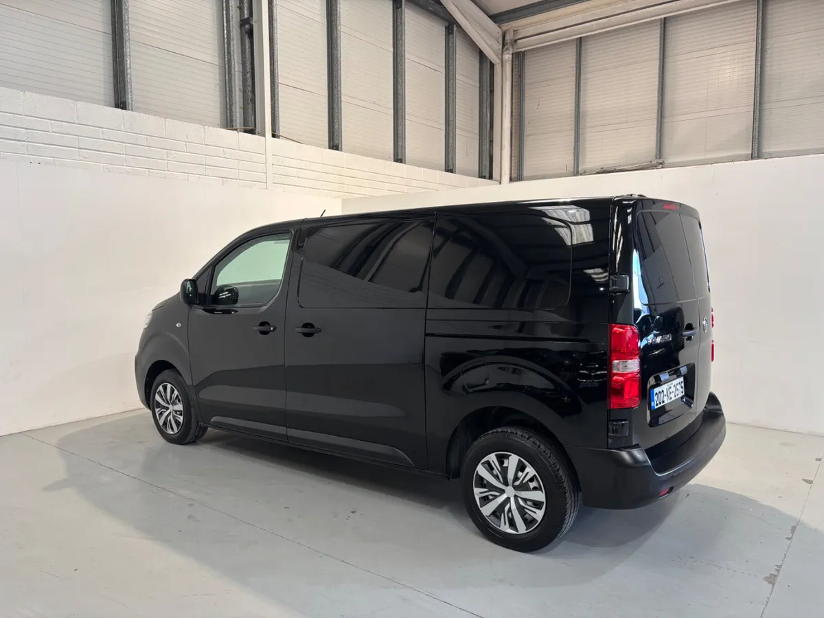 Vivaro 2900 L1 H1 Twin Door - Image 4